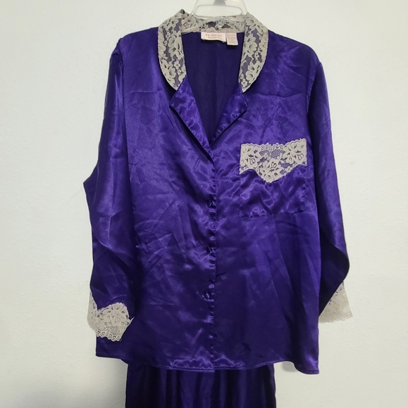 Vintage gold lable Victoria's secret jammie set satin purple - Picture 9 of 13